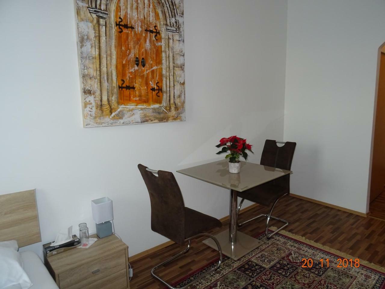 Hotel-Restaurant Zum Donaueck Mauthausen Bagian luar foto