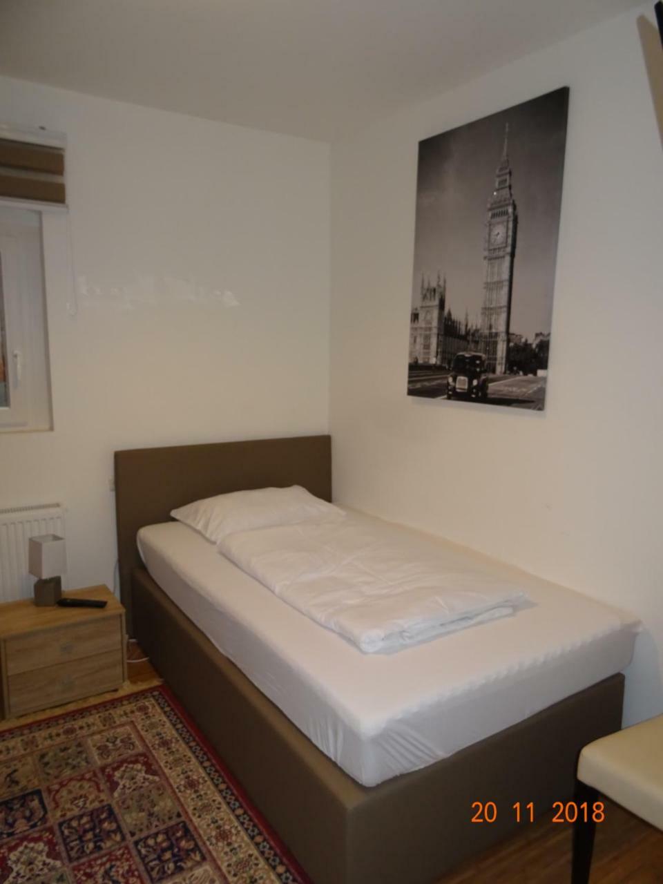 Hotel-Restaurant Zum Donaueck Mauthausen Bagian luar foto
