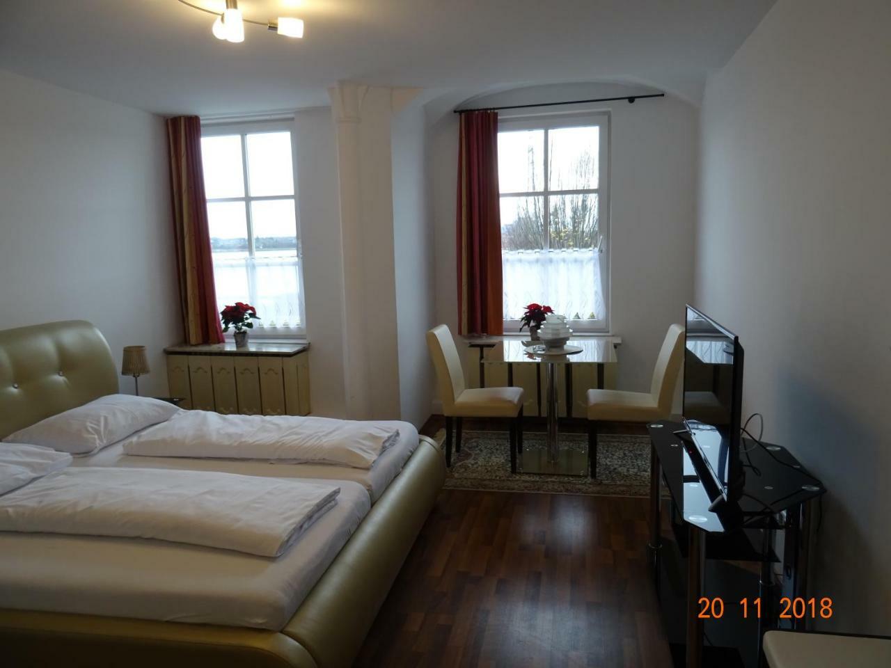 Hotel-Restaurant Zum Donaueck Mauthausen Bagian luar foto